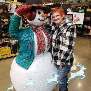 Meet your Posher, Pamela